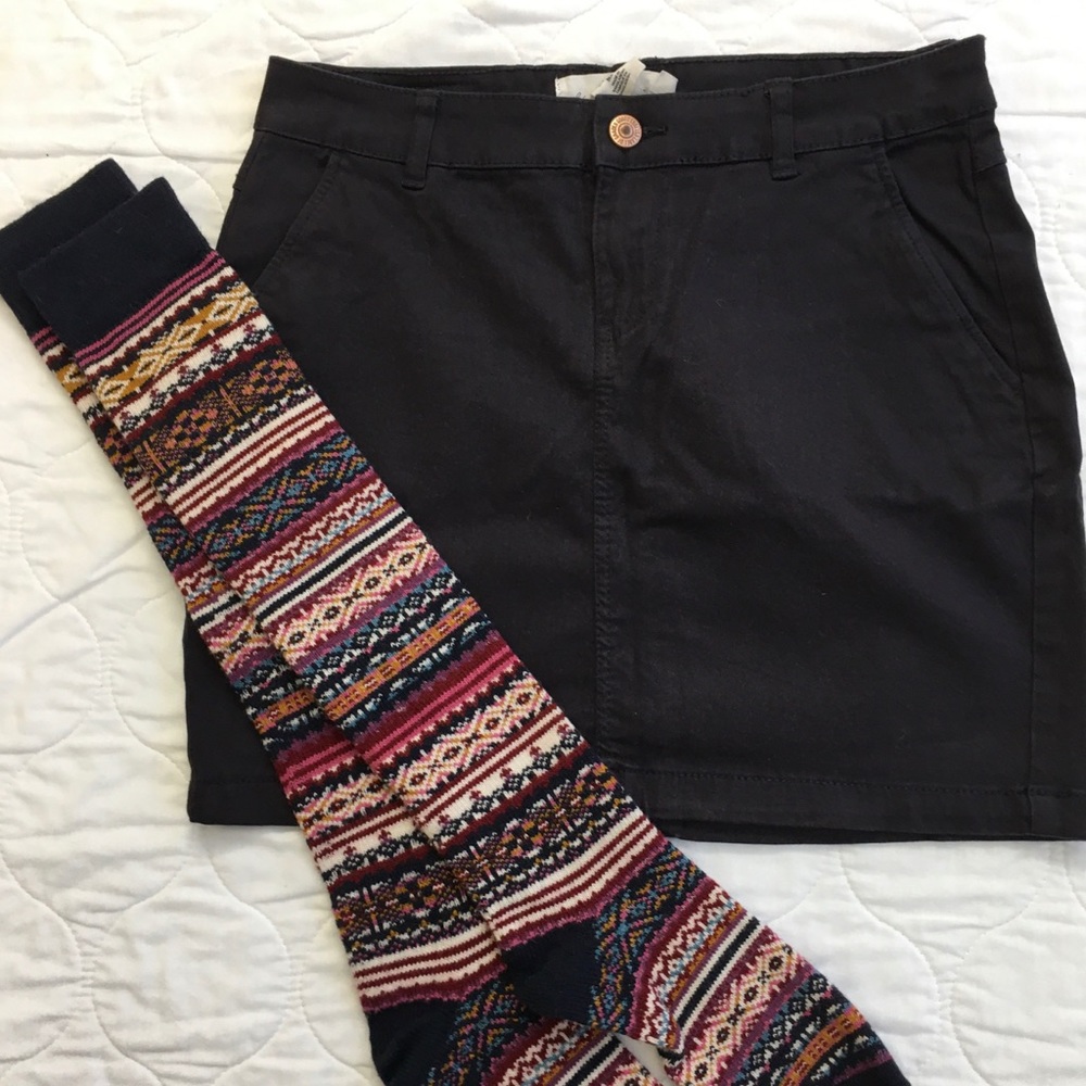 H&M Navy Skirt